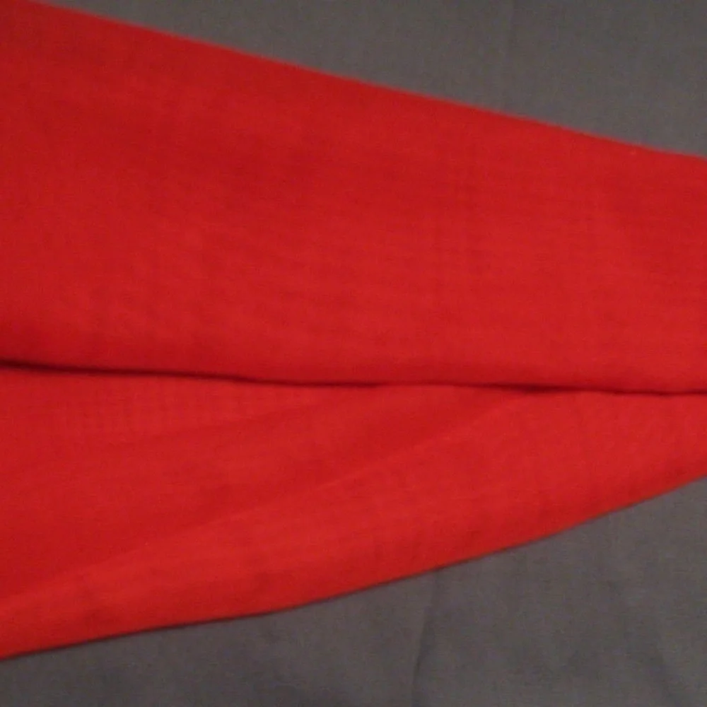 𝅺RED and Purple Scarves